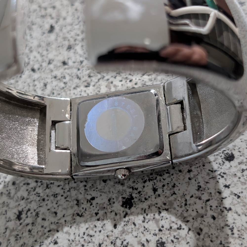 Silver Geometric Patterned Watch - image 4